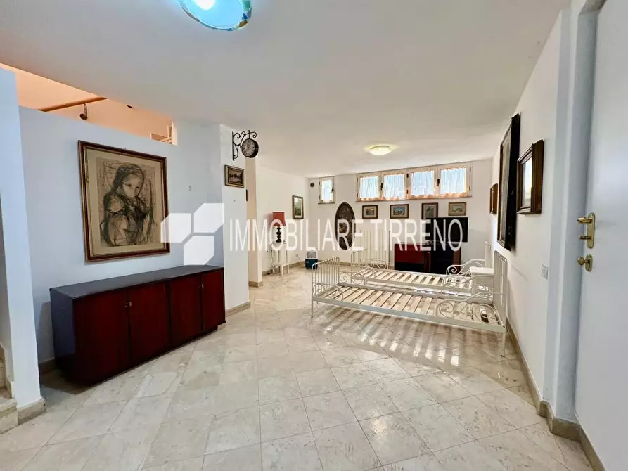 Immagine 19 di Appartamento in vendita  a Massa