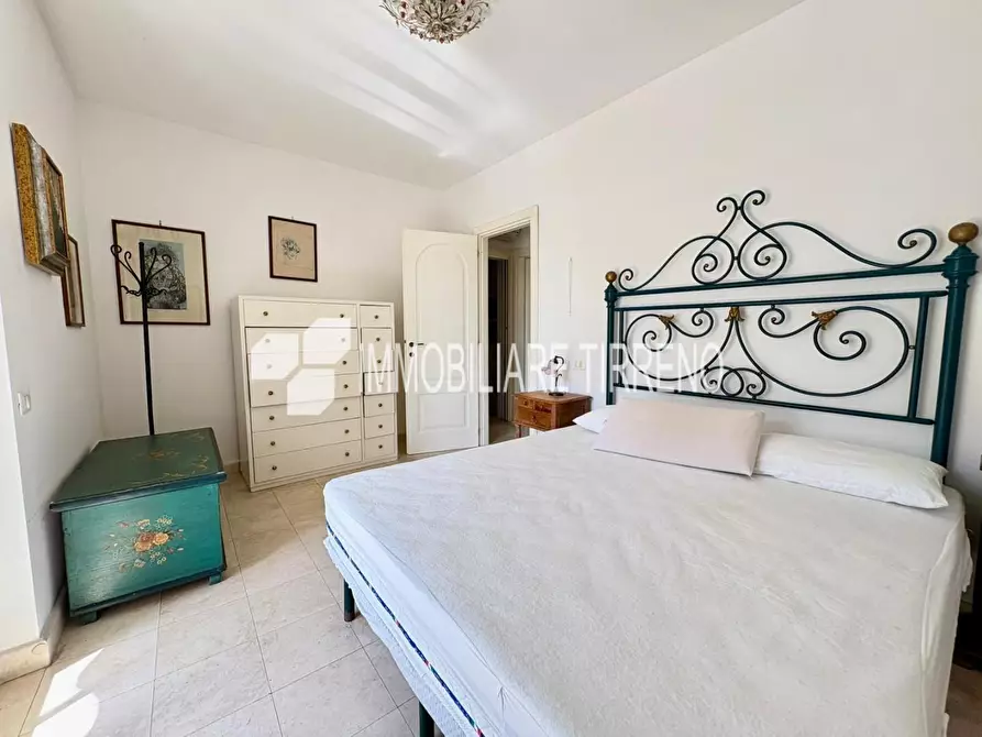 Immagine 15 di Appartamento in vendita  a Massa