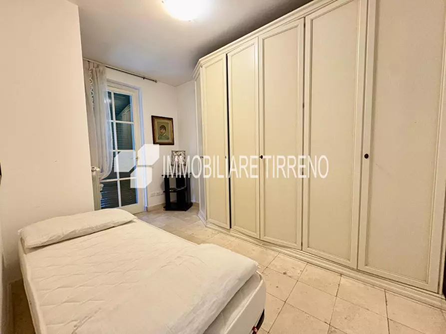 Immagine 16 di Appartamento in vendita  a Massa
