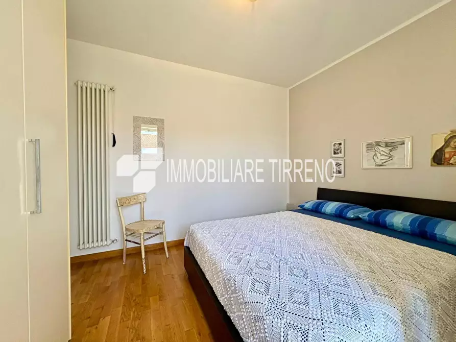 Immagine 12 di Appartamento in vendita  a Massa