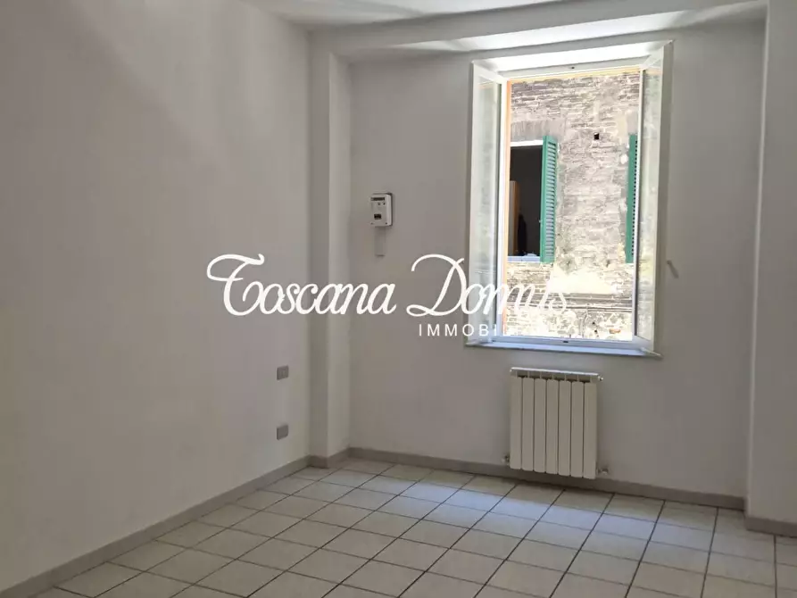 Immagine 1 di Appartamento in vendita  a Siena