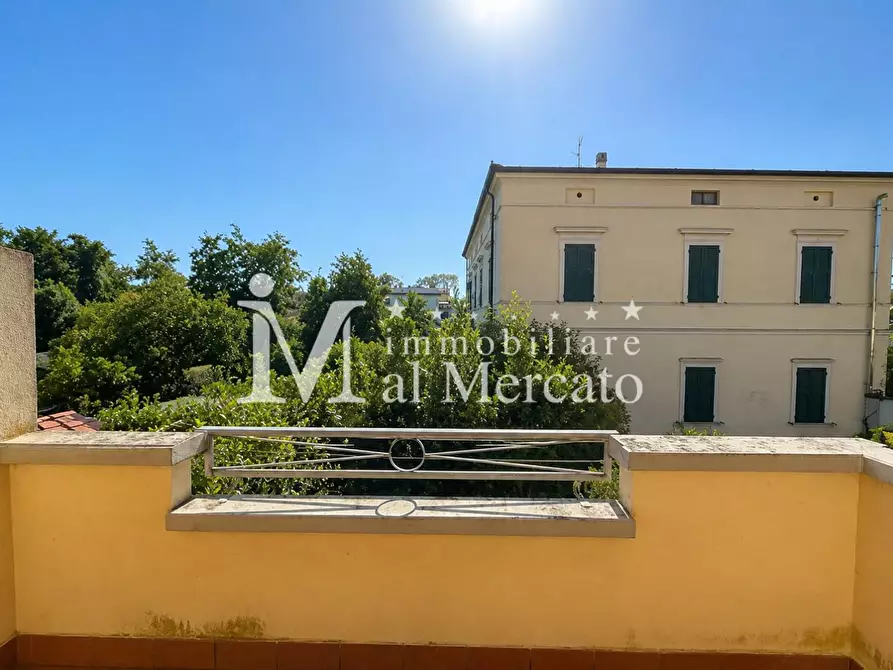Immagine 32 di Villetta a schiera in vendita  a Viareggio