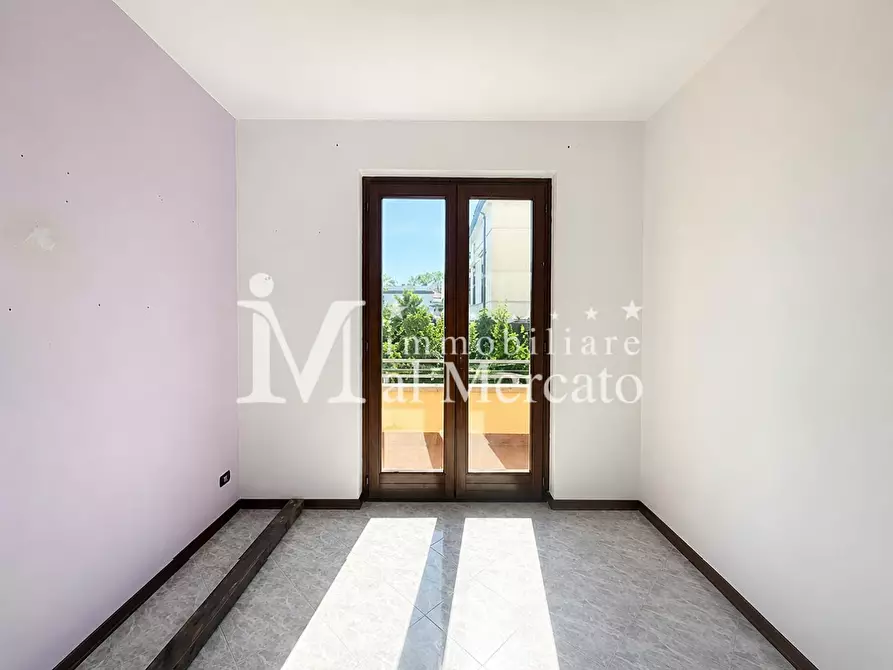 Immagine 33 di Villetta a schiera in vendita  a Viareggio