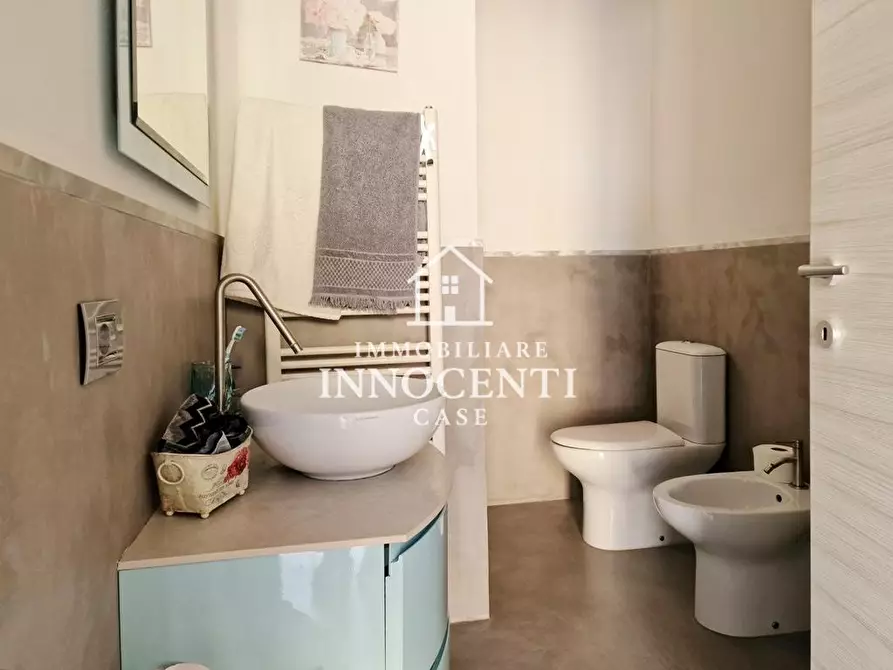 Immagine 19 di Terratetto in vendita  a Massa