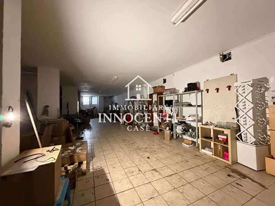 Immagine 3 di Garage in vendita  a Massa