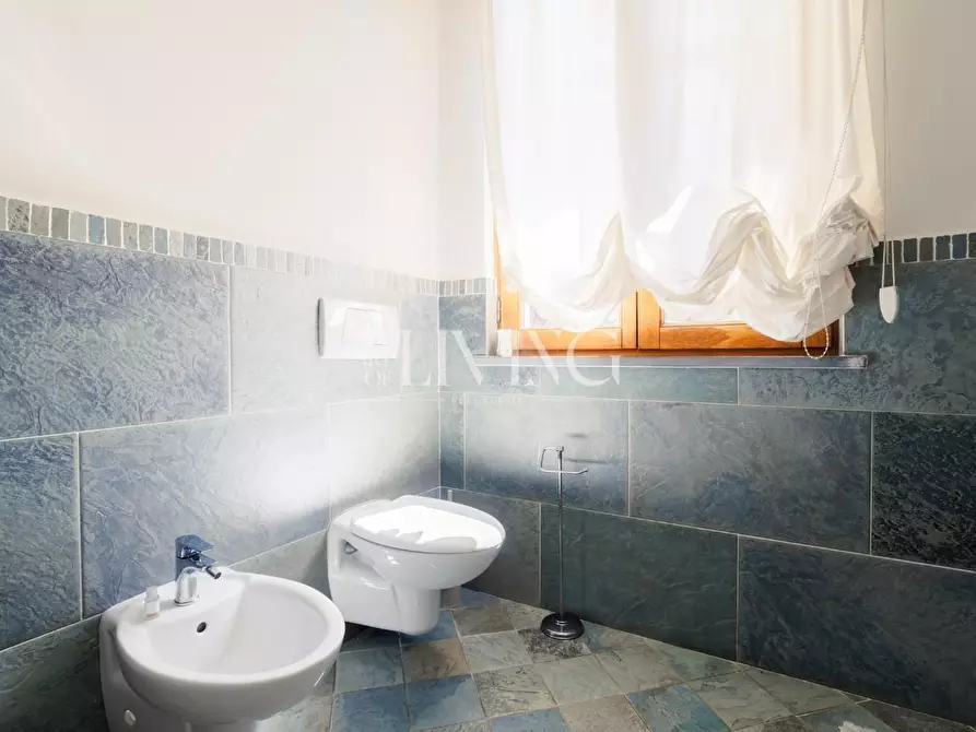 Immagine 28 di Villa in vendita  a Lucca