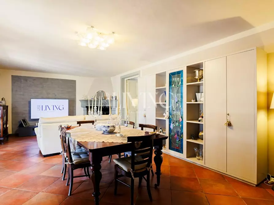 Immagine 7 di Villa in vendita  a Lucca