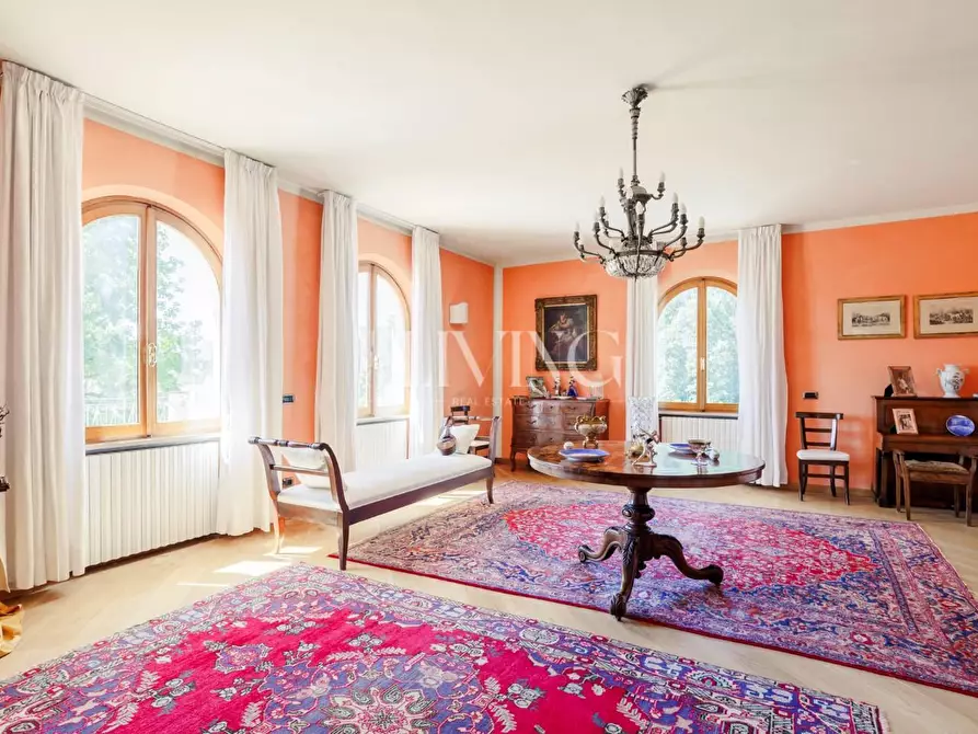 Immagine 33 di Villa in vendita  a Lucca