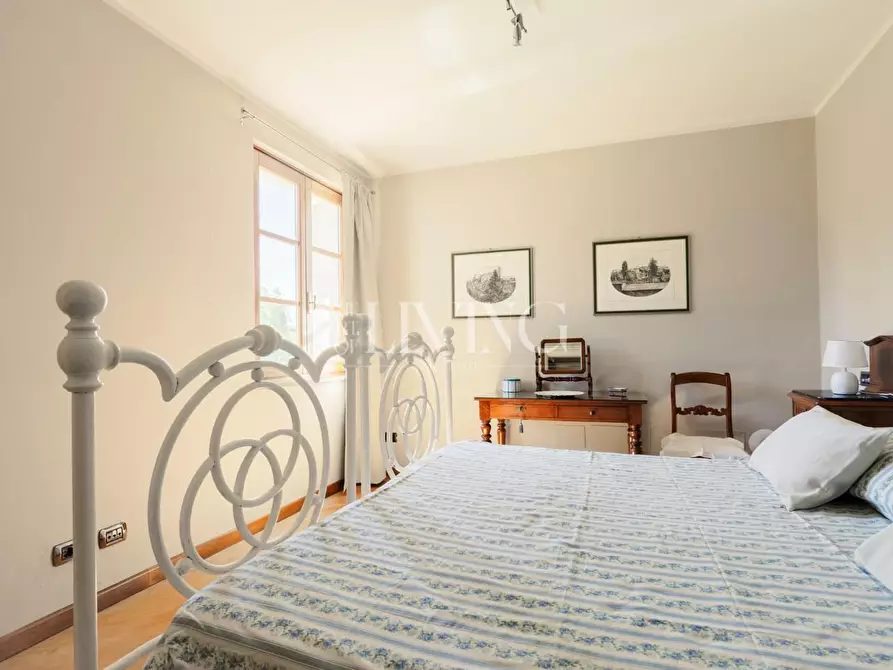 Immagine 41 di Villa in vendita  a Lucca