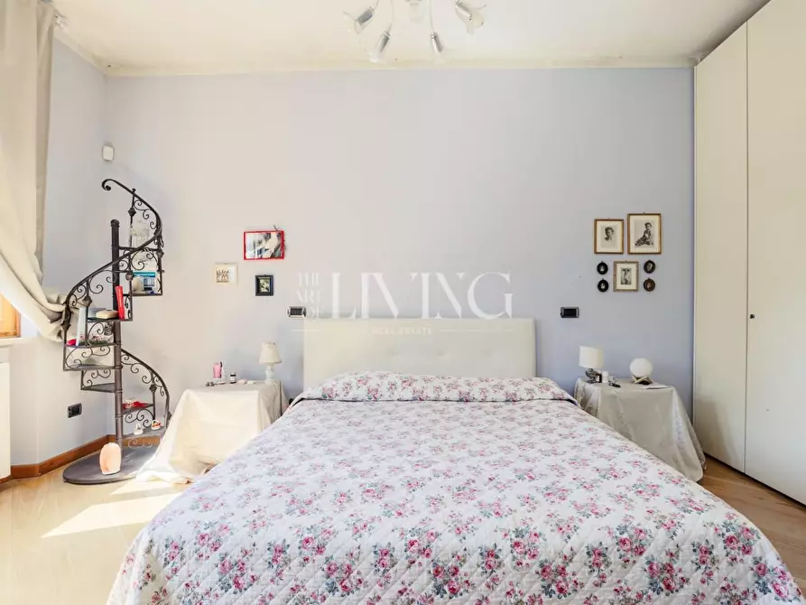 Immagine 48 di Villa in vendita  a Lucca