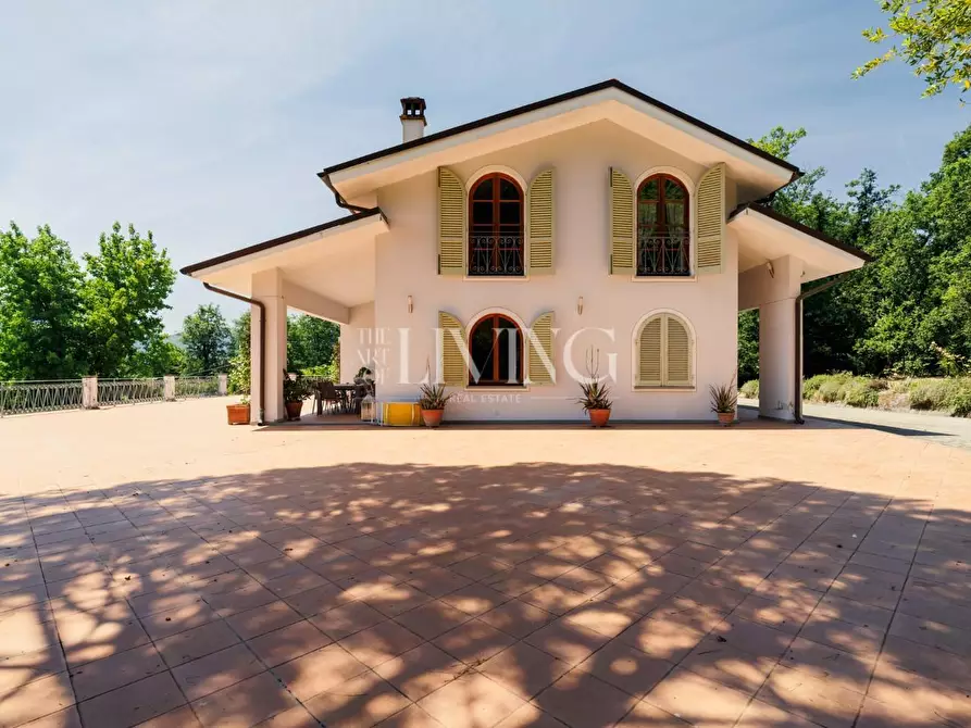 Immagine 63 di Villa in vendita  a Lucca
