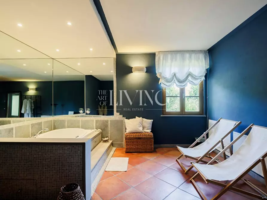 Immagine 20 di Villa in vendita  a Lucca