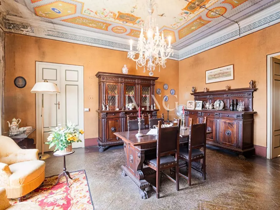 Immagine 18 di Appartamento in vendita  a Lucca