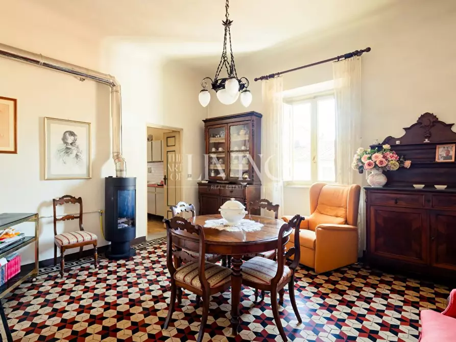 Immagine 27 di Appartamento in vendita  a Lucca