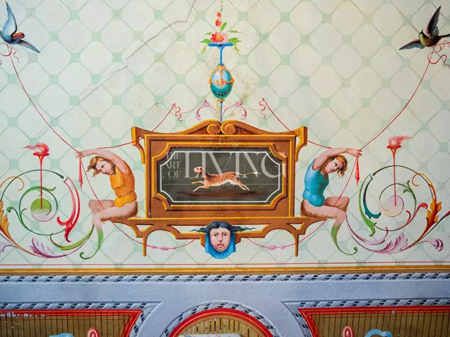 Immagine 6 di Appartamento in vendita  a Lucca