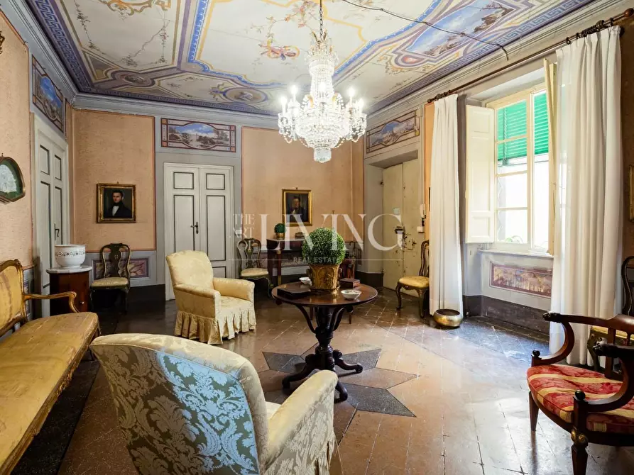 Immagine 4 di Appartamento in vendita  a Lucca