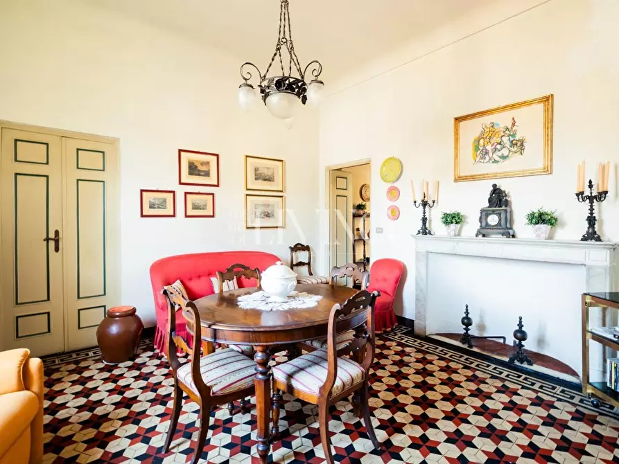 Immagine 28 di Appartamento in vendita  a Lucca