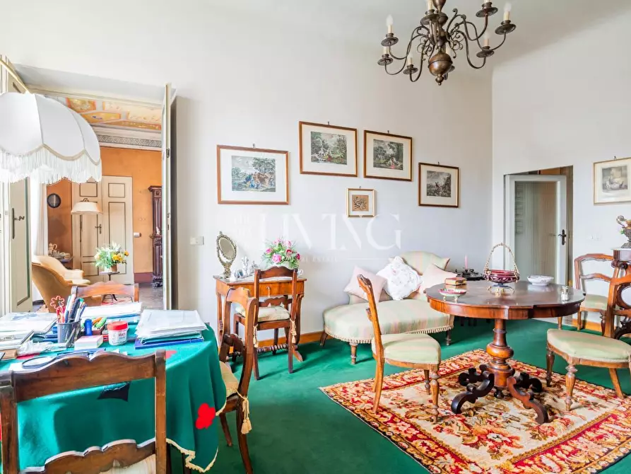 Immagine 20 di Appartamento in vendita  a Lucca