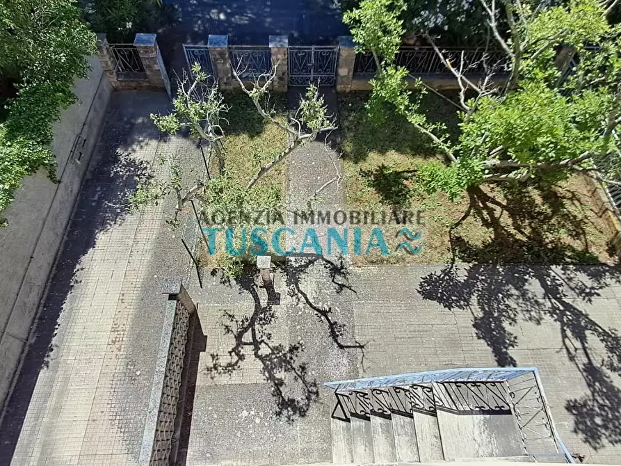 Immagine 36 di Casa bifamiliare in vendita  a Cecina