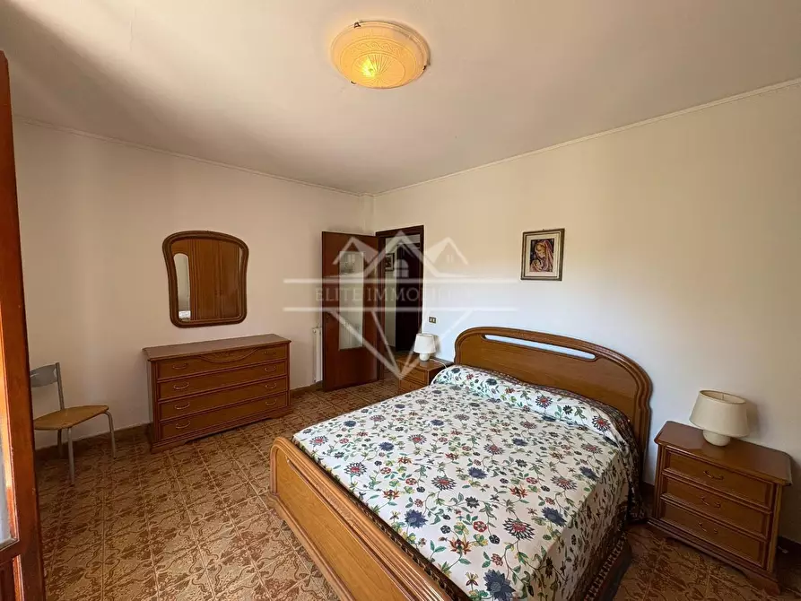 Immagine 16 di Appartamento in vendita  a Massa