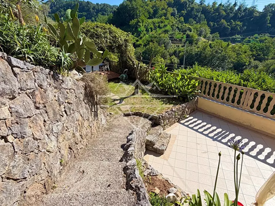 Immagine 32 di Villa in vendita  a Carrara