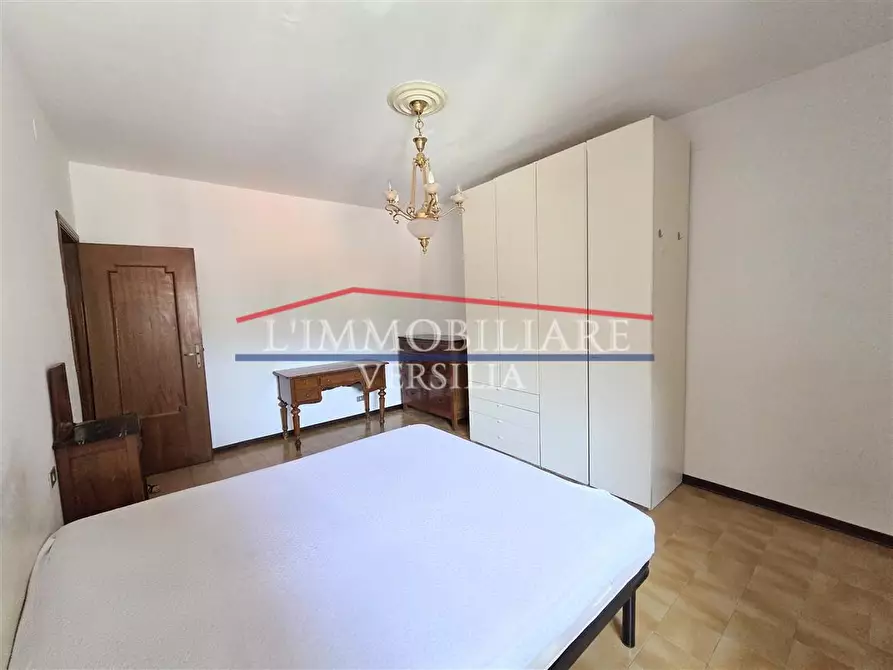 Immagine 23 di Appartamento in vendita  a Massa