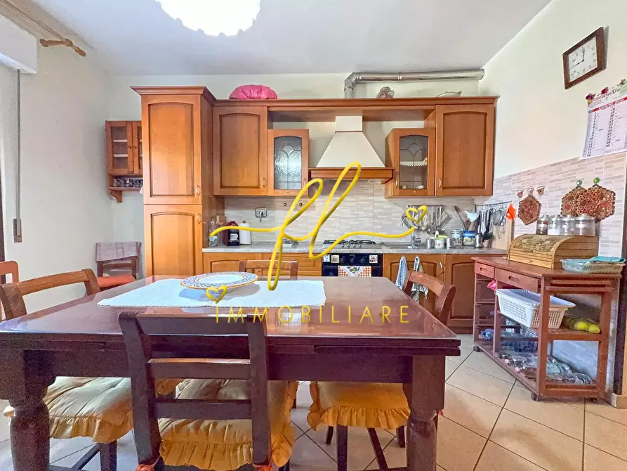 Immagine 8 di Appartamento in vendita  a Cecina