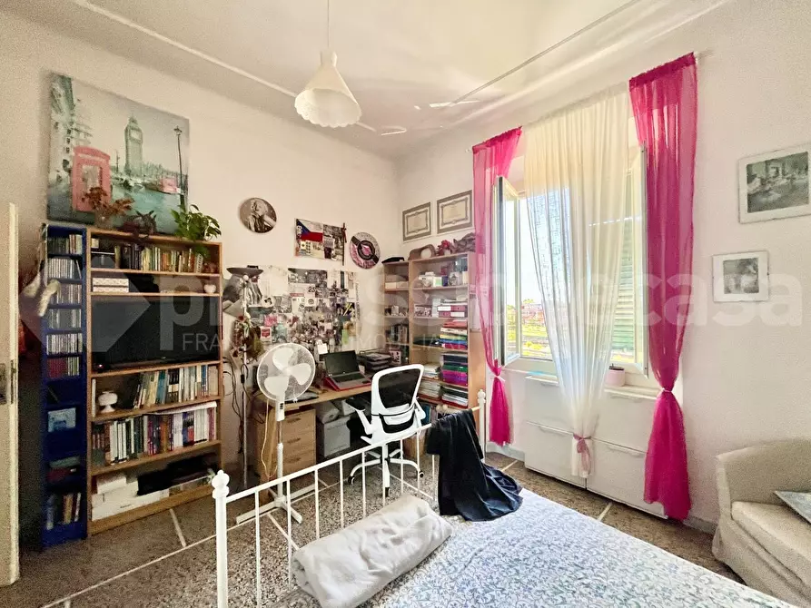 Immagine 11 di Appartamento in vendita  a Pisa