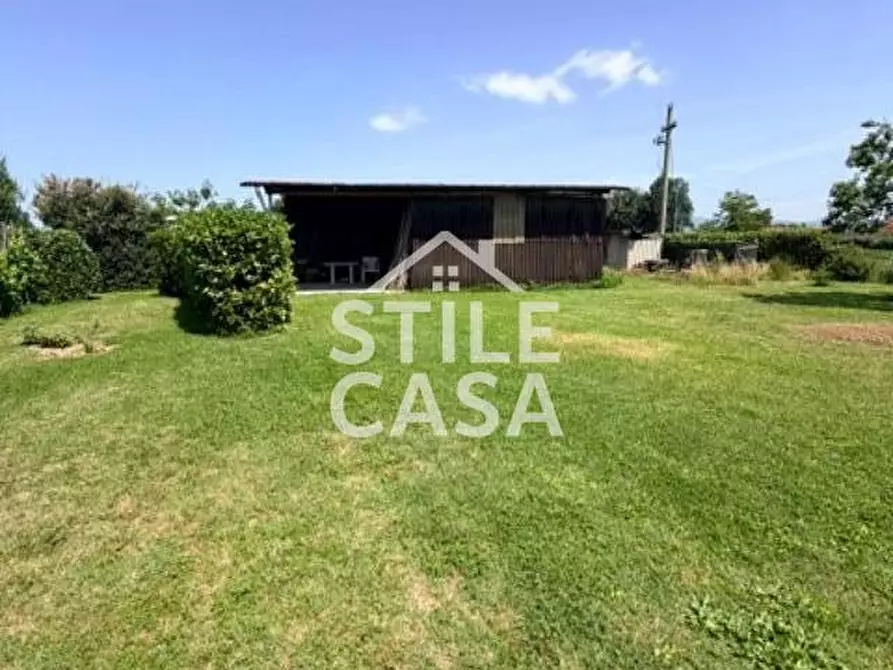 Immagine 2 di Terreno residenziale in vendita  a Altopascio