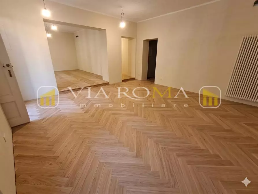 Immagine 2 di Appartamento in vendita  a Lucca