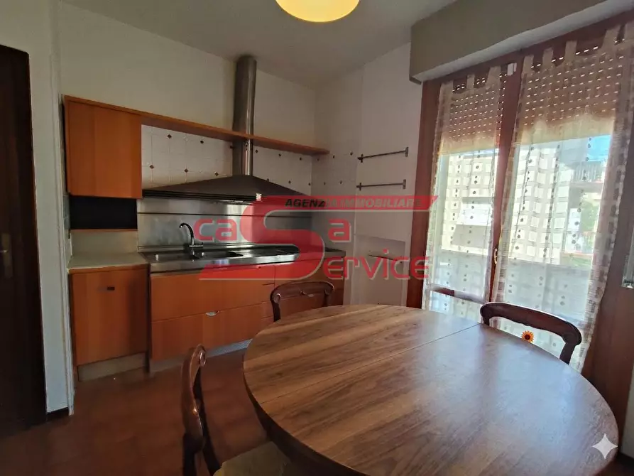 Immagine 9 di Appartamento in vendita  a Montecatini Terme