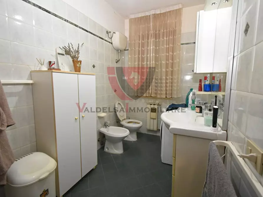 Immagine 22 di Appartamento in vendita  a Colle Di Val D'elsa