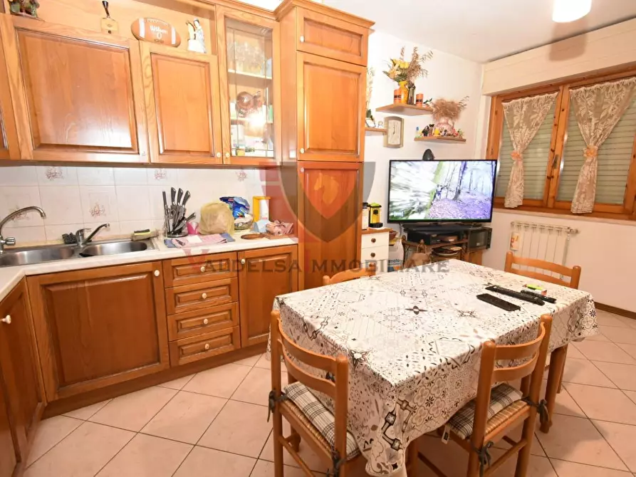 Immagine 11 di Appartamento in vendita  a Colle Di Val D'elsa