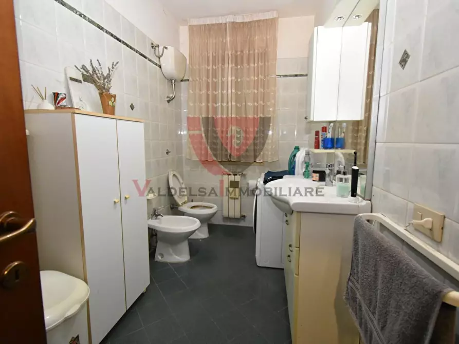 Immagine 21 di Appartamento in vendita  a Colle Di Val D'elsa