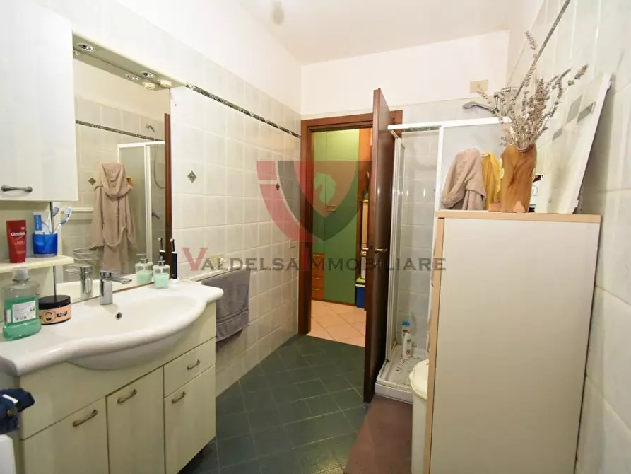Immagine 24 di Appartamento in vendita  a Colle Di Val D'elsa