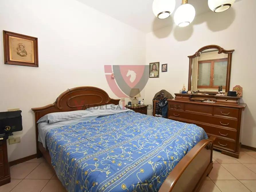 Immagine 15 di Appartamento in vendita  a Colle Di Val D'elsa