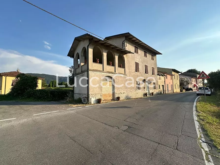 Immagine 19 di Terratetto in vendita  a Lucca