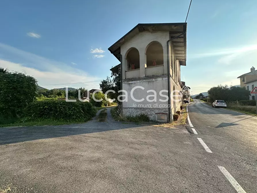 Immagine 20 di Terratetto in vendita  a Lucca
