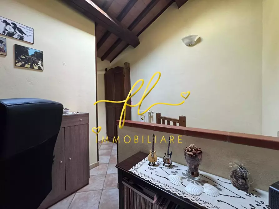 Immagine 19 di Appartamento in vendita  a Collesalvetti