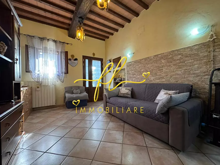 Immagine 1 di Appartamento in vendita  a Collesalvetti