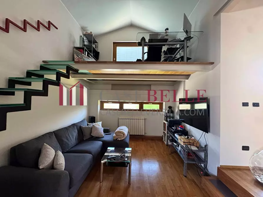 Immagine 2 di Casa indipendente in vendita  a Camaiore