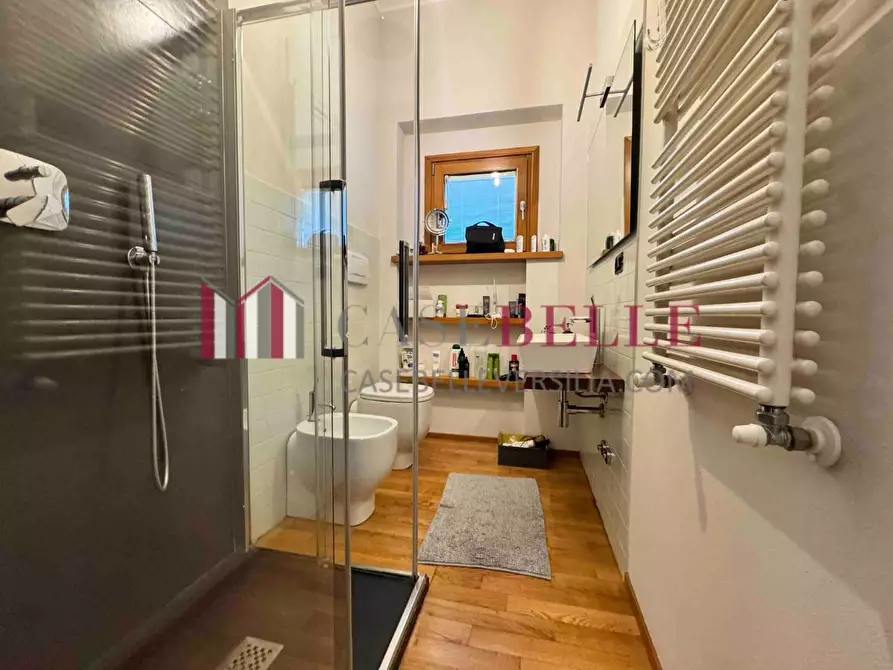 Immagine 17 di Casa indipendente in vendita  a Camaiore