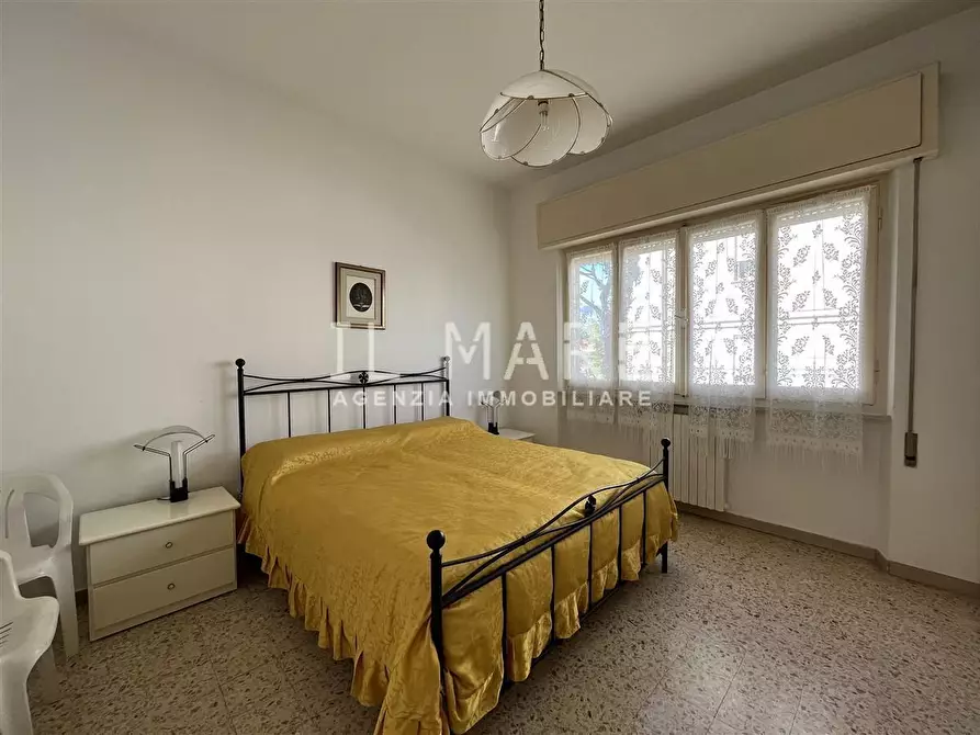 Immagine 11 di Appartamento in vendita  a Massa