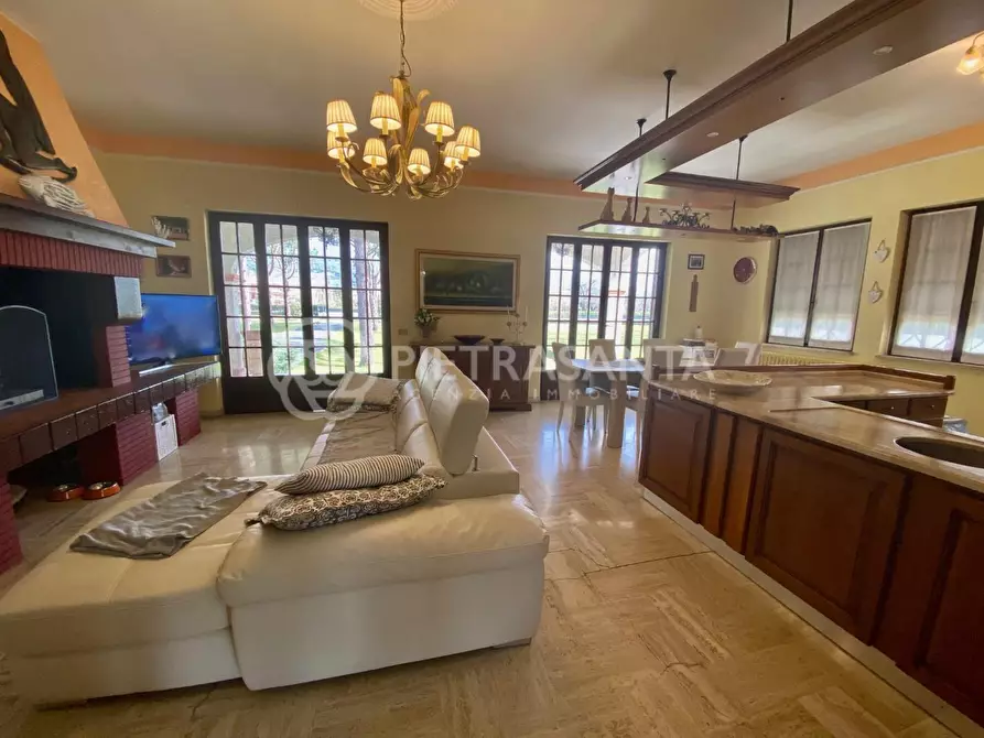 Immagine 20 di Villa in vendita  a Pietrasanta