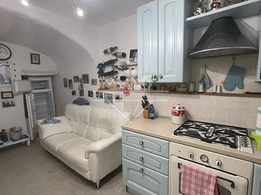 Immagine 2 di Appartamento in vendita  a Carrara