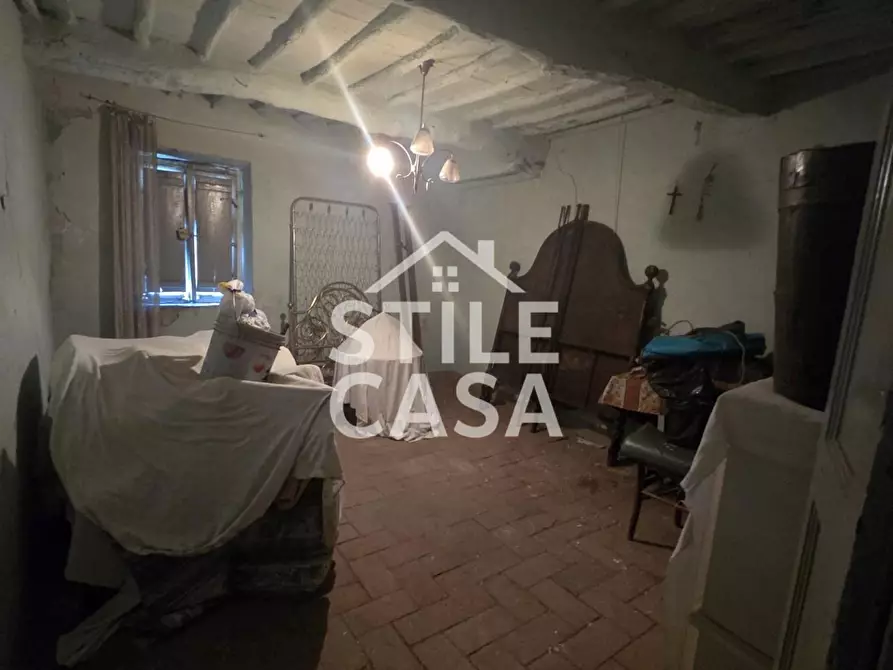 Immagine 16 di Casa colonica in vendita  a Montecarlo