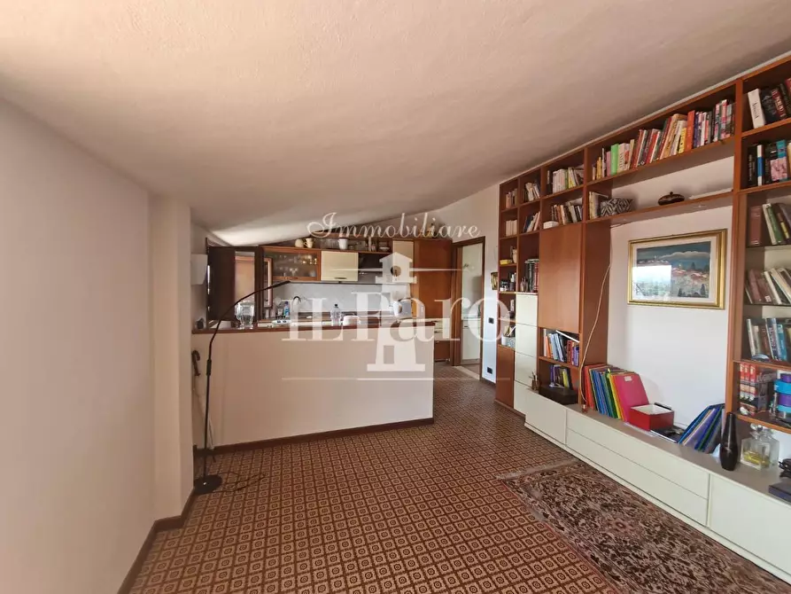 Immagine 43 di Appartamento in vendita  a Firenze