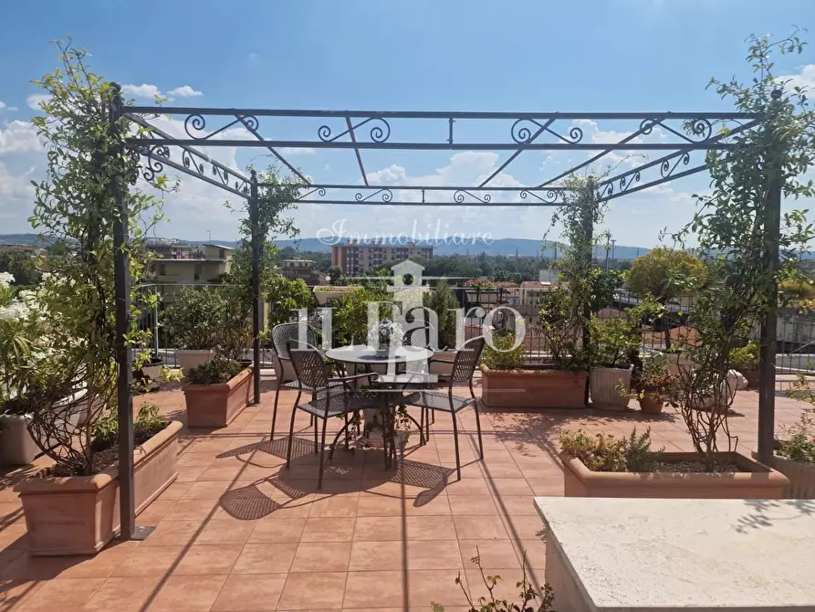 Immagine 3 di Appartamento in vendita  a Firenze