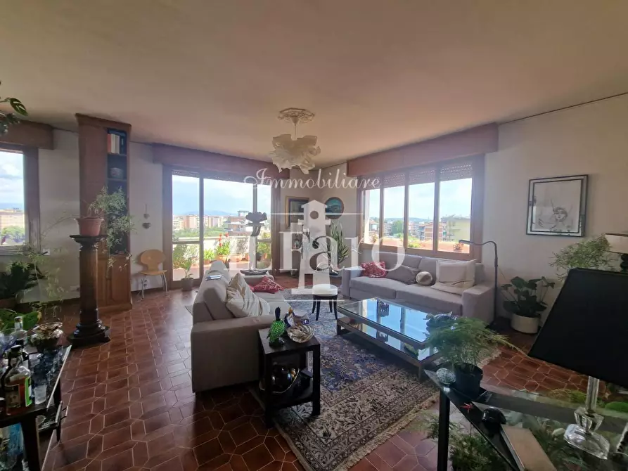 Immagine 16 di Appartamento in vendita  a Firenze