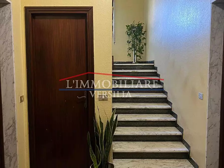 Immagine 31 di Appartamento in vendita  a Massa